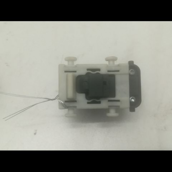 Commande leve-glace porte arrière droite occasion MERCEDES CLASSE C II Phase 1 05-2000->03-2004 C 200 CDi 20382002107167 2