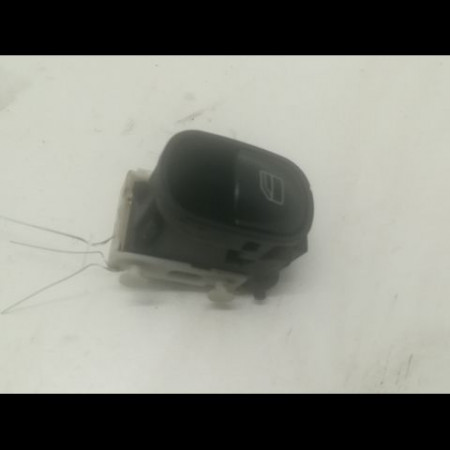 Commande leve-glace porte arrière gauche occasion MERCEDES CLASSE C II Phase 1 05-2000->03-2004 C 200 CDi 20382002107167