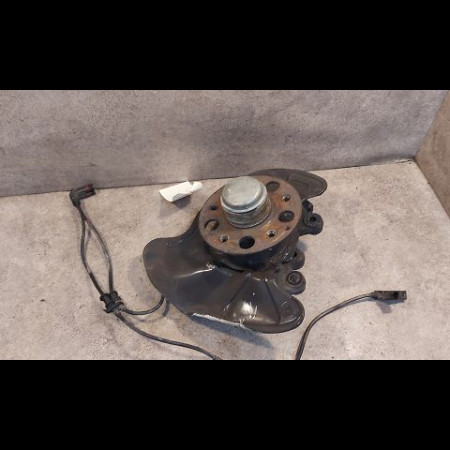 Moyeu avg occasion MERCEDES CLASSE C II Phase 1 05-2000->03-2004 2033300051