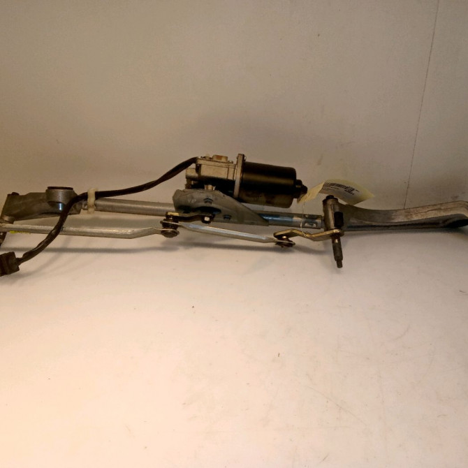 Moteur essuie-glace avant occasion MERCEDES CLASSE C II Phase 2 03-2004->06-2007 C 200 CDi 2038200342 1