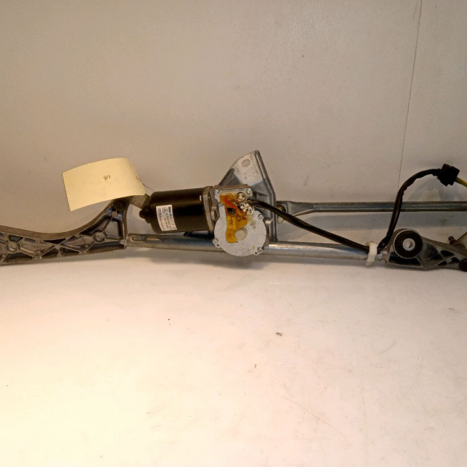 Moteur essuie-glace avant occasion MERCEDES CLASSE C II Phase 2 03-2004->06-2007 C 200 CDi 2038200342 2