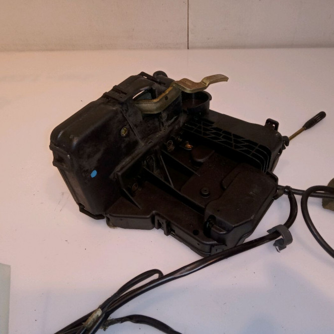 Serrure porte avd occasion MERCEDES CLASSE C II Phase 1 05-2000->03-2004 C 220 CDI 2037200435 2