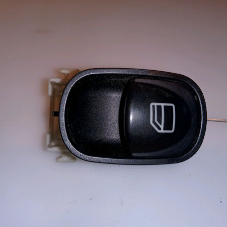 Commande leve-glace porte arrière droite occasion MERCEDES CLASSE C II Phase 1 05-2000->03-2004 C 220 CDI 20382002107167