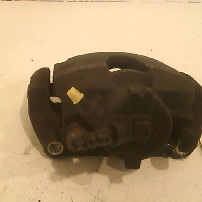 Etrier de frein avant gauche occasion RENAULT MEGANE II Phase 1 09-2003->12-2005 7701065266 2