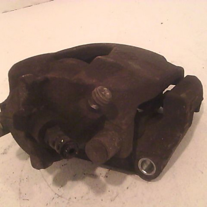 Etrier de frein avant droit occasion RENAULT MEGANE II Phase 1 09-2003->12-2005 7701065267 2
