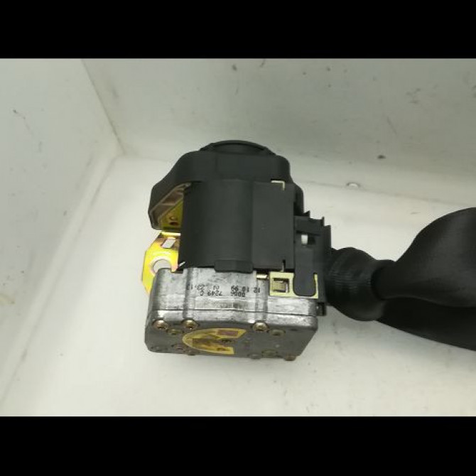 Ceinture arrière gauche occasion AUDI A3 I Phase 1 09-1996->10-2000 8L3857805V04 2