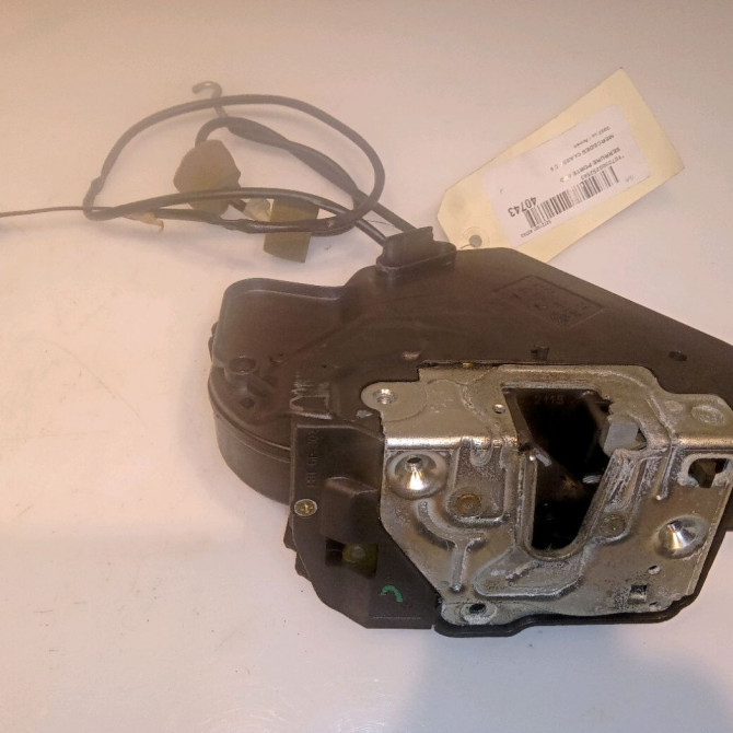 Serrure porte ard occasion MERCEDES CLASSE C II Phase 1 05-2000->03-2004 1