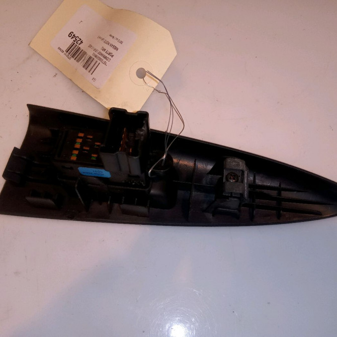 Commande leve-glace porte arrière gauche occasion NISSAN NOTE I phase 2 03-2009->02-2014 25411ED03A 2