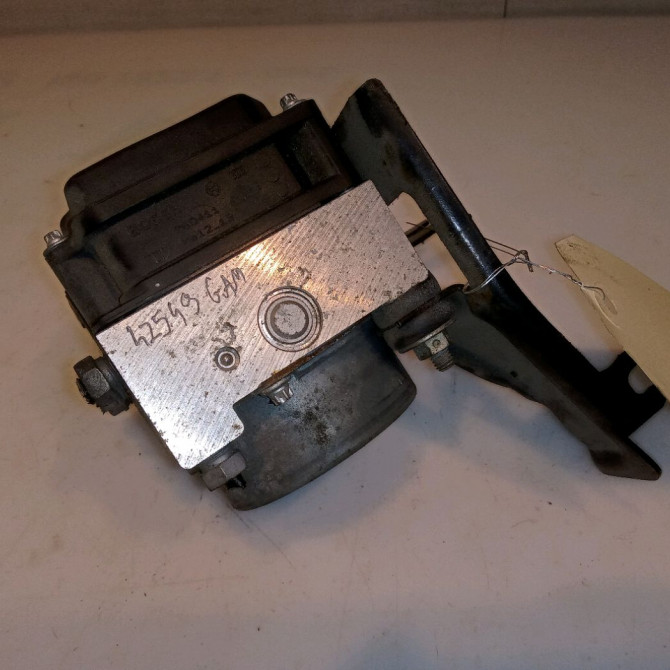 Unité hydraulique ABS occasion NISSAN NOTE I phase 2 03-2009->02-2014 476609U16B 3