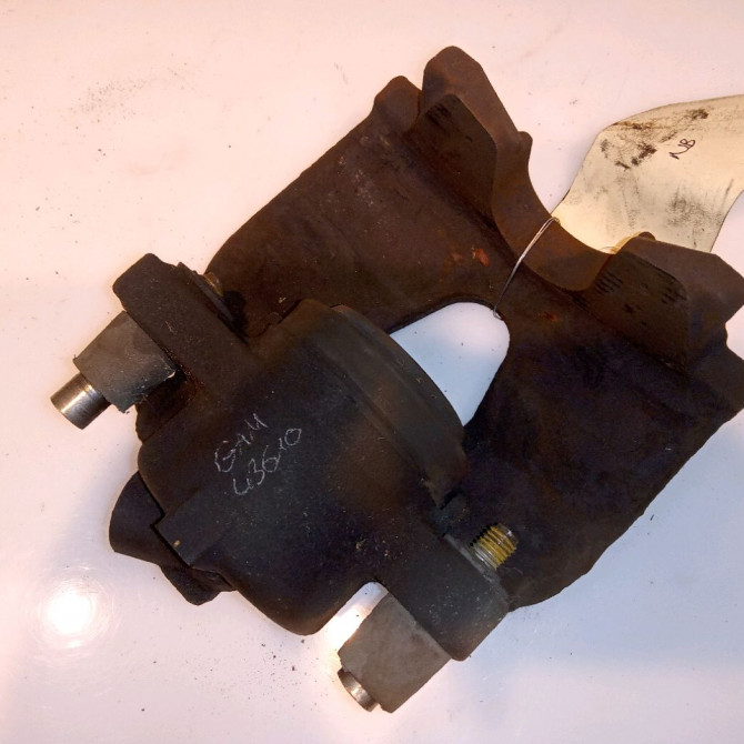 Etrier de frein avant droit occasion RENAULT SCENIC II Phase 2 09-2006->04-2009 1.9 DCI 130ch 7701065279 2