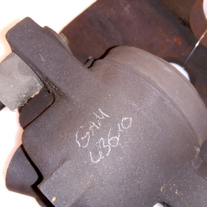 Etrier de frein avant droit occasion RENAULT SCENIC II Phase 2 09-2006->04-2009 1.9 DCI 130ch 7701065279 3