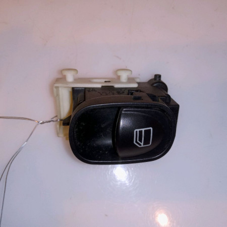 Commande leve-glace porte arrière droite occasion MERCEDES CLASSE C II Phase 1 05-2000->03-2004