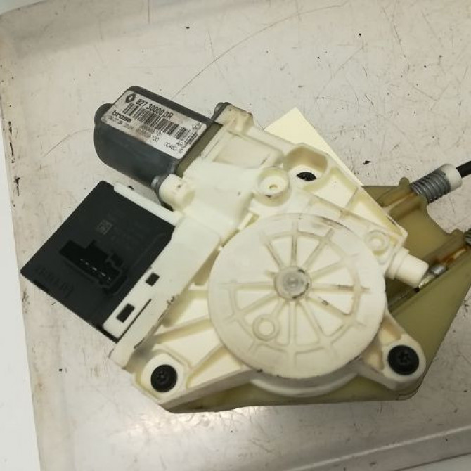 Mecanisme+moteur leve-glace ard occasion RENAULT MEGANE III Phase 1 11-2008->01-2012 827200003R 2