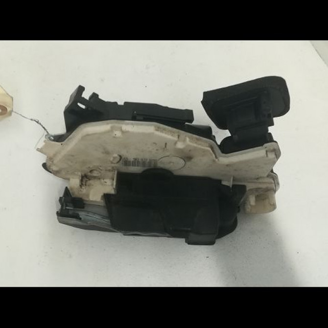 Serrure porte avg occasion VOLKSWAGEN GOLF VI Phase 1 10-2008->04-2013 1.4 TSI 16v 122ch 5K1837015H 2