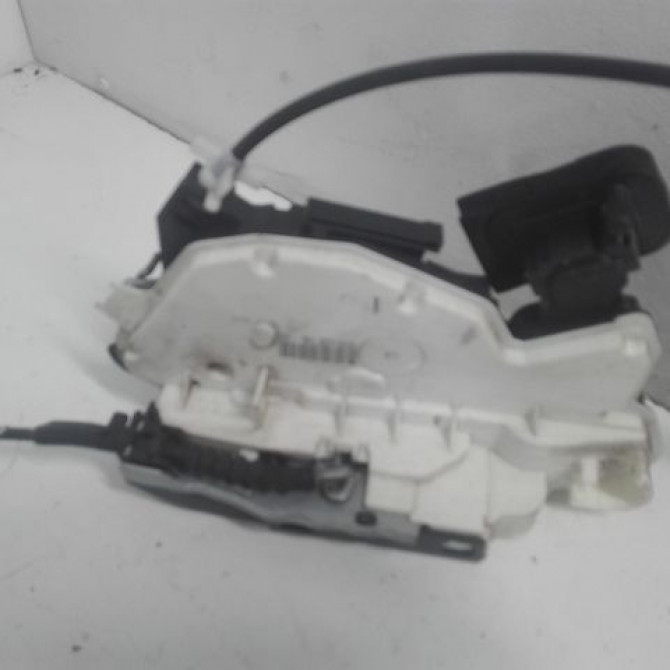 Serrure porte avg occasion VOLKSWAGEN GOLF VI Phase 1 10-2008->04-2013 1.6 TDI 105ch 5K1837015H 3