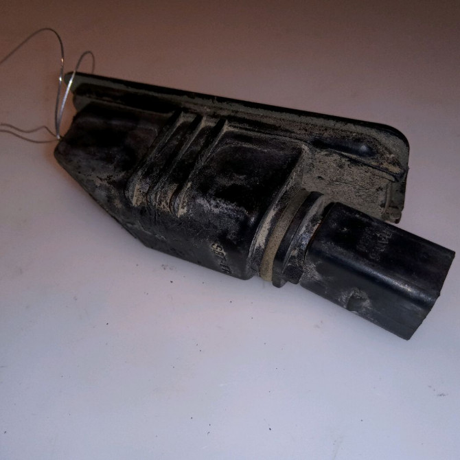 Eclaireur plaque de police g occasion VOLKSWAGEN GOLF VI Phase 1 10-2008->04-2013 1.4 TSI 16v 122ch 2