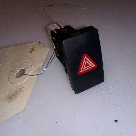 Bouton de warning occasion VOLKSWAGEN GOLF VI Phase 1 10-2008->04-2013 1.4 TSI 16v 122ch