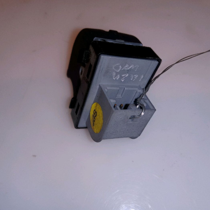 Commande lève-glace porte avant droite occasion AUDI A3 II Phase 1 06-2003->06-2008 4F0959855A5PR 2