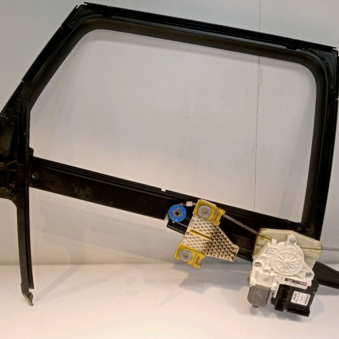 Mecanisme+moteur leve-glace ard occasion AUDI A3 II Phase 1 06-2003->06-2008 8P4839462B 1