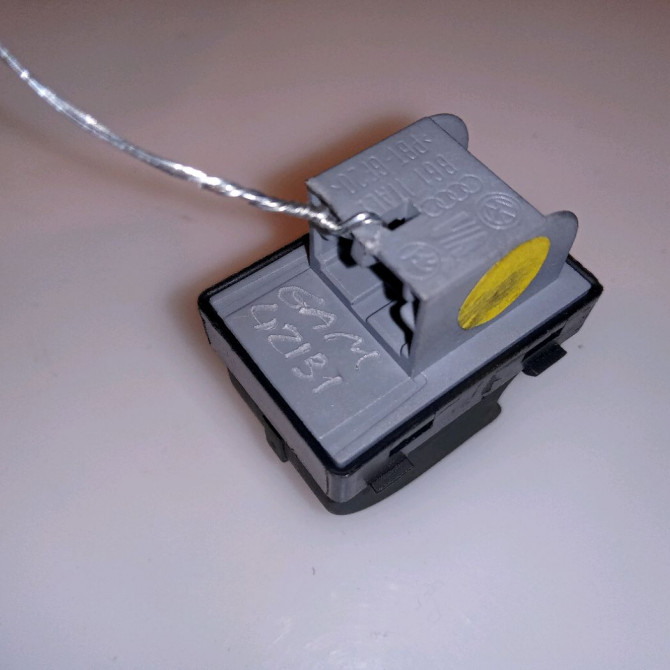 Commande leve-glace porte arrière gauche occasion AUDI A3 II Phase 1 06-2003->06-2008 4F0959855A5PR 2