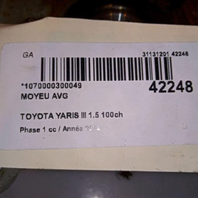 Moyeu avg occasion TOYOTA YARIS III YARIS III Phase 1 2011-03-01->2015-04-30 1.5 100ch 90363W0005 4