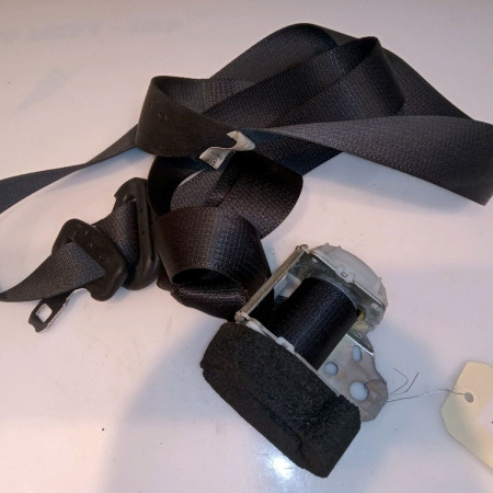 Ceinture arrière gauche occasion TOYOTA YARIS III YARIS III Phase 1 2011-03-01->2015-04-30 1.5 100ch 733700D170C2