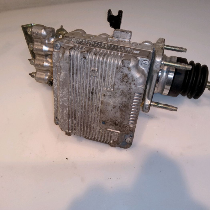 Unité hydraulique ABS occasion TOYOTA YARIS III YARIS III Phase 1 2011-03-01->2015-04-30 1.5 100ch 4