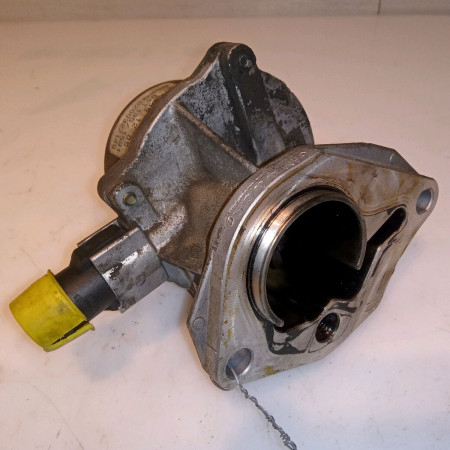 Pompe a vide occasion RENAULT CLIO II Phase 2 06-2001->07-2006 1.5 DCI 65ch 146502217R