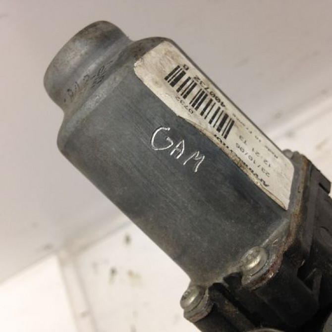 Mecanisme + moteur lève-glace avant droit occasion RENAULT CLIO CAMPUS II Phase 1 07-2006->07-2009 1.5 DCI 70ch 7700842246 3