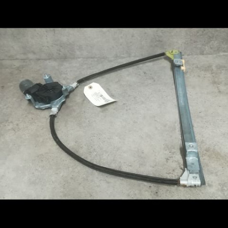 Mecanisme + moteur lève-glace avant droit occasion RENAULT CLIO CAMPUS II Phase 1 07-2006->07-2009 1.5 DCI 65ch 7700842246