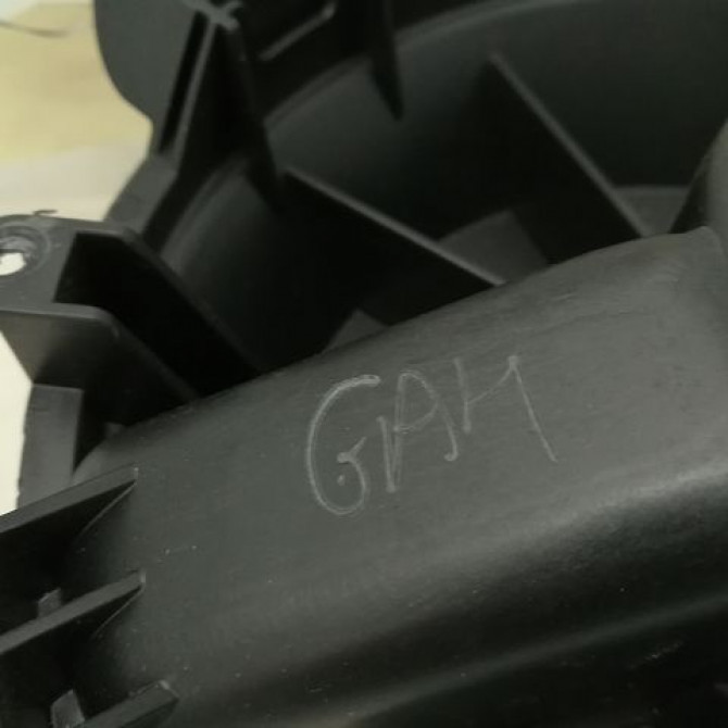 Ventilateur de chauffage occasion FIAT GRANDE PUNTO III Phase 1 09-2005->12-2013 1.2i 77364956 4