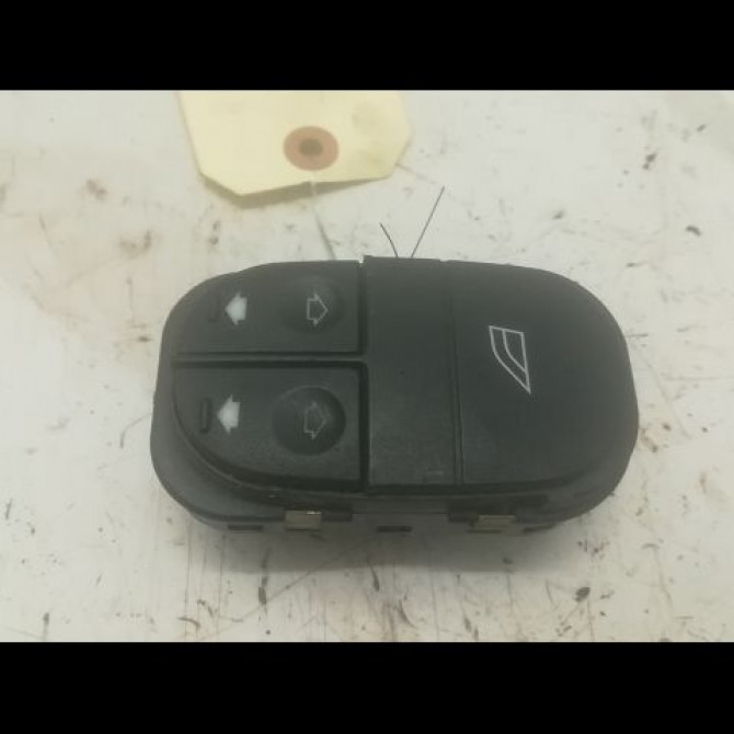 Commande lève-glace porte avant gauche occasion FORD MONDEO I Phase 1 01-1993->09-1996 1.8 TD 1