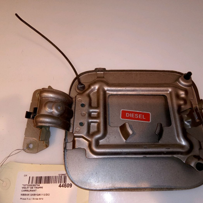 Volet de trappe carburant occasion NISSAN QASHQAI I Phase 2 03-2010->04-2014 1.5 DCI 110ch 2