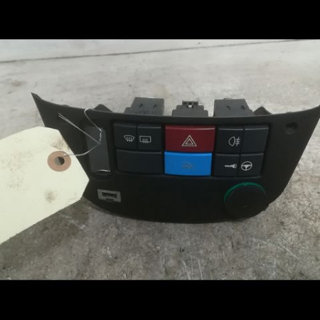 Bouton de warning occasion BOLLORE BLUECAR Phase 1 01-2011->... ELEC