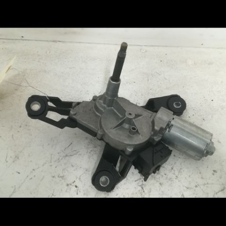 Moteur essuie-glace arrière occasion TOYOTA YARIS II Phase 1 12-2005->11-2009 1.4 D-4D 851300D020