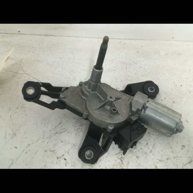 Moteur essuie-glace arrière occasion TOYOTA YARIS II Phase 1 12-2005->11-2009 1.4 D-4D 851300D020 1