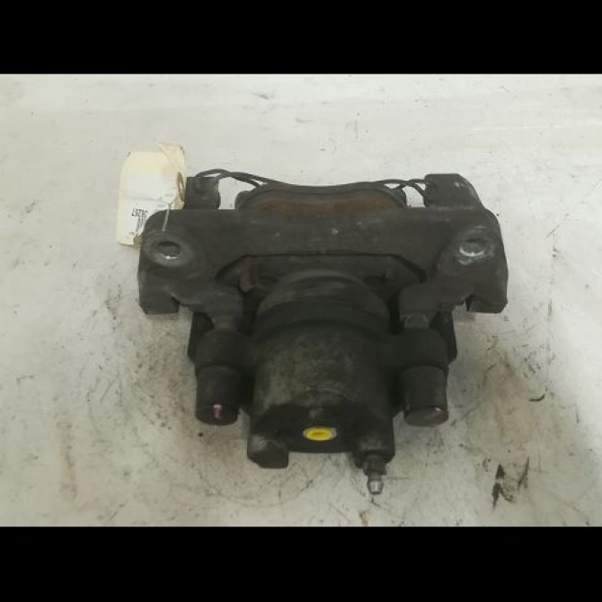 Etrier de frein avant gauche occasion TOYOTA YARIS III YARIS III Phase 1 2011-03-01->2015-04-30 1.4 D 90ch 477500D070 2