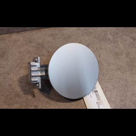 Volet de trappe carburant occasion TOYOTA YARIS II Phase 2 01-2009->05-2011 1.4 D-4D 90ch 7735052130