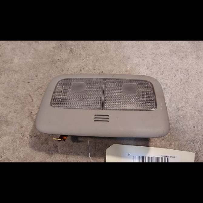 Plafonnier occasion TOYOTA YARIS II Phase 2 01-2009->05-2011 1.4 D-4D 90ch 8124052040B0 1
