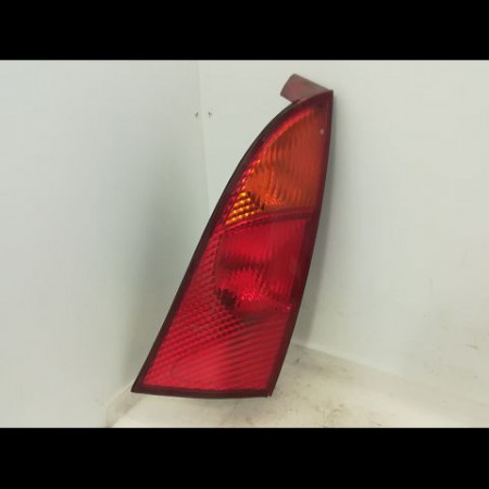 Feu arrière droit occasion FORD FOCUS I Phase 1 10-1998->09-2004 1214226