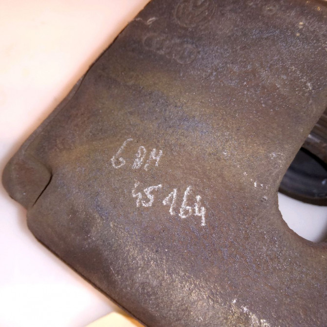 Etrier de frein avant gauche occasion VOLKSWAGEN GOLF VI Phase 1 10-2008->04-2013 1.4 TSI 16v 122ch 3