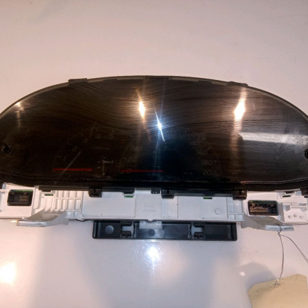 Compteur occasion TOYOTA YARIS II Phase 2 01-2009->05-2011 1.4 D-4D 90ch 838000DG70