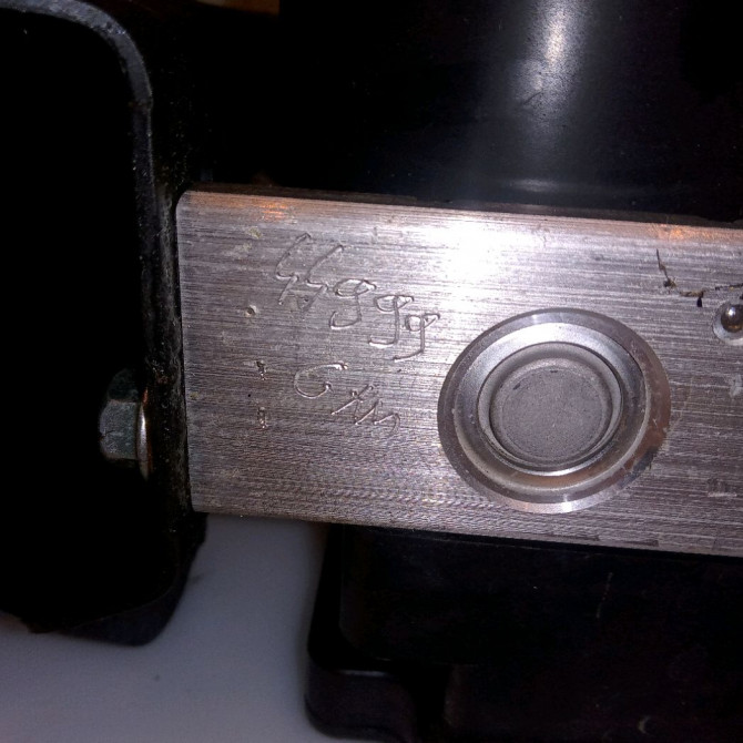 Unité hydraulique ABS occasion TOYOTA YARIS II Phase 2 01-2009->05-2011 1.4 D-4D 90ch 440500D200 4