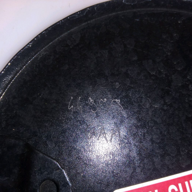 Volet de trappe carburant occasion TOYOTA YARIS II Phase 2 01-2009->05-2011 1.4 D-4D 90ch 7735052130 3