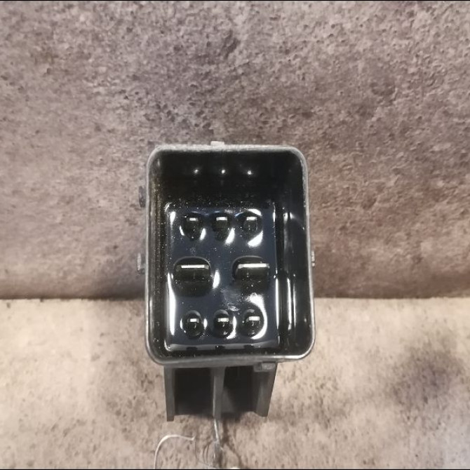 Boitier de préchauffage occasion FORD FIESTA VI Phase 1 10-2008->11-2012 1.4 TDCI 70ch 2017711 2