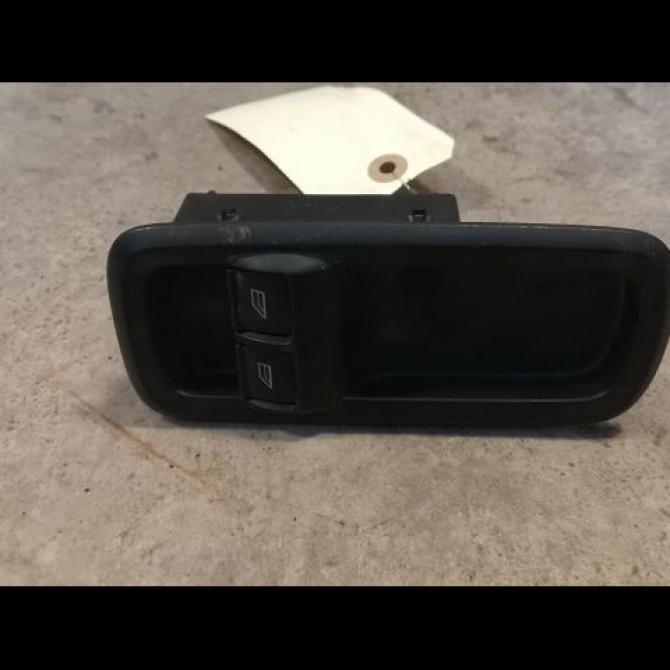 Commande lève-glace porte avant gauche occasion FORD FIESTA VI Phase 1 10-2008->11-2012 1.4 TDCI 68ch 1547736 1