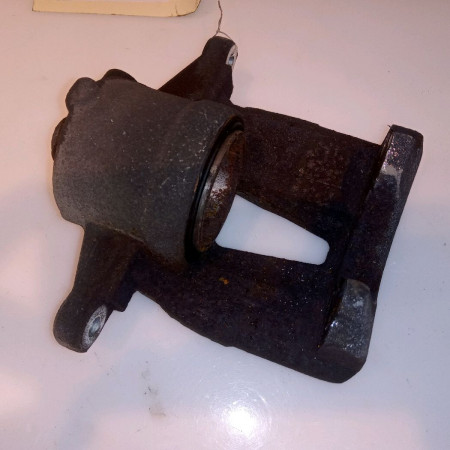 Etrier de frein avant droit occasion BOLLORE BLUECAR Phase 1 01-2011->... ELEC