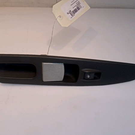 Commande lève-glace porte avant droite occasion BOLLORE BLUECAR Phase 1 01-2011->... ELEC