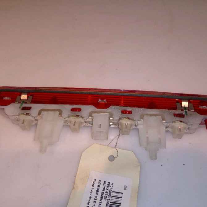 Feux stop supplementaire occasion CITROEN C3 III Phase 1 10-2016->... 1.2i 82ch 9812257880 2