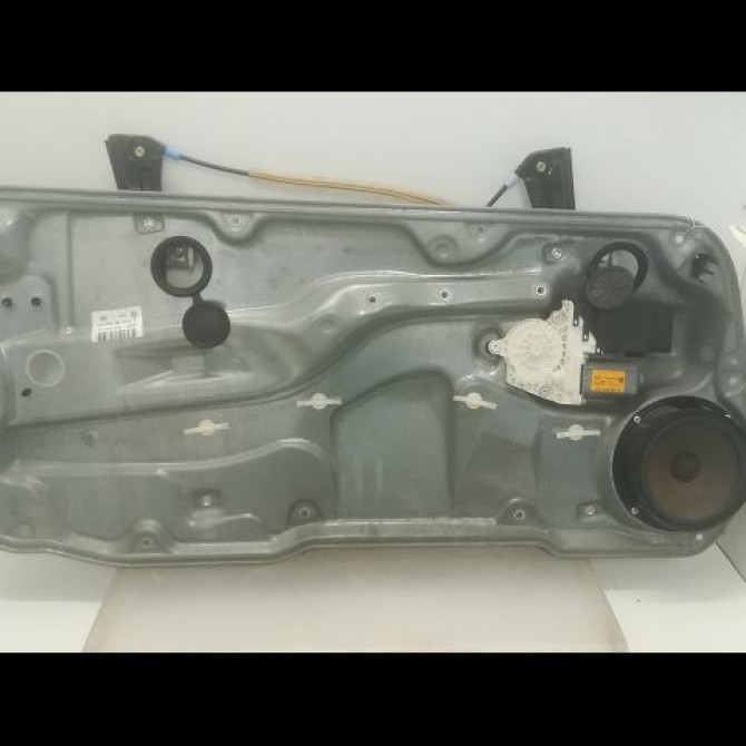 Mecanisme+moteur leve-glace avg occasion VOLKSWAGEN GOLF IV GOLF IV Phase 1 1998-01-01->2005-06-30 1.9 TDI 130ch 1J3837461H 1